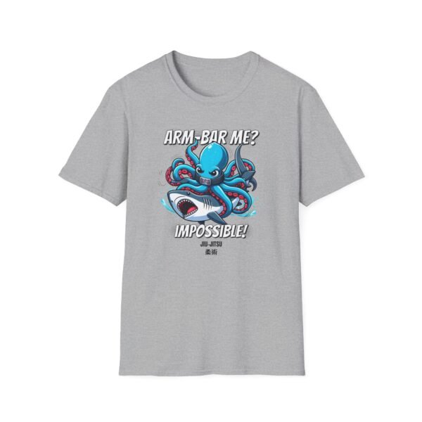 Jiujitsu Impossible Armbar Tee in gray – octopus grappling a shark